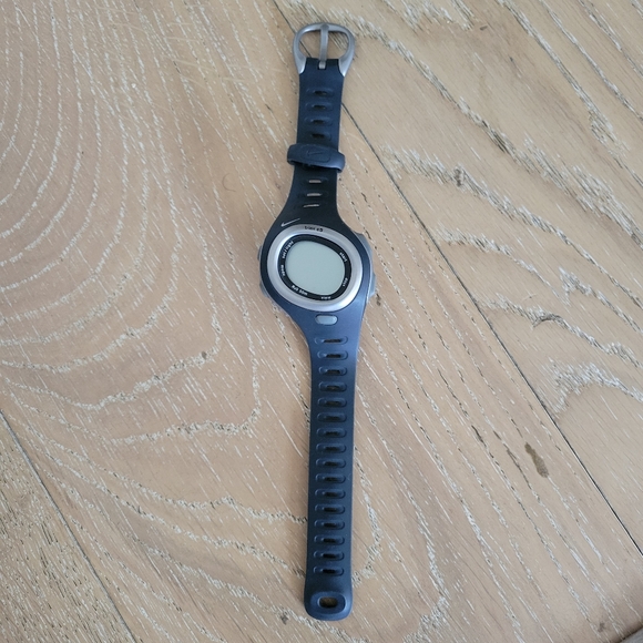 Nike Triax c5 Black Silver Oval Sport Watch 43mm Chrono Alarm SM0015 Ipx8 - Picture 1 of 5
